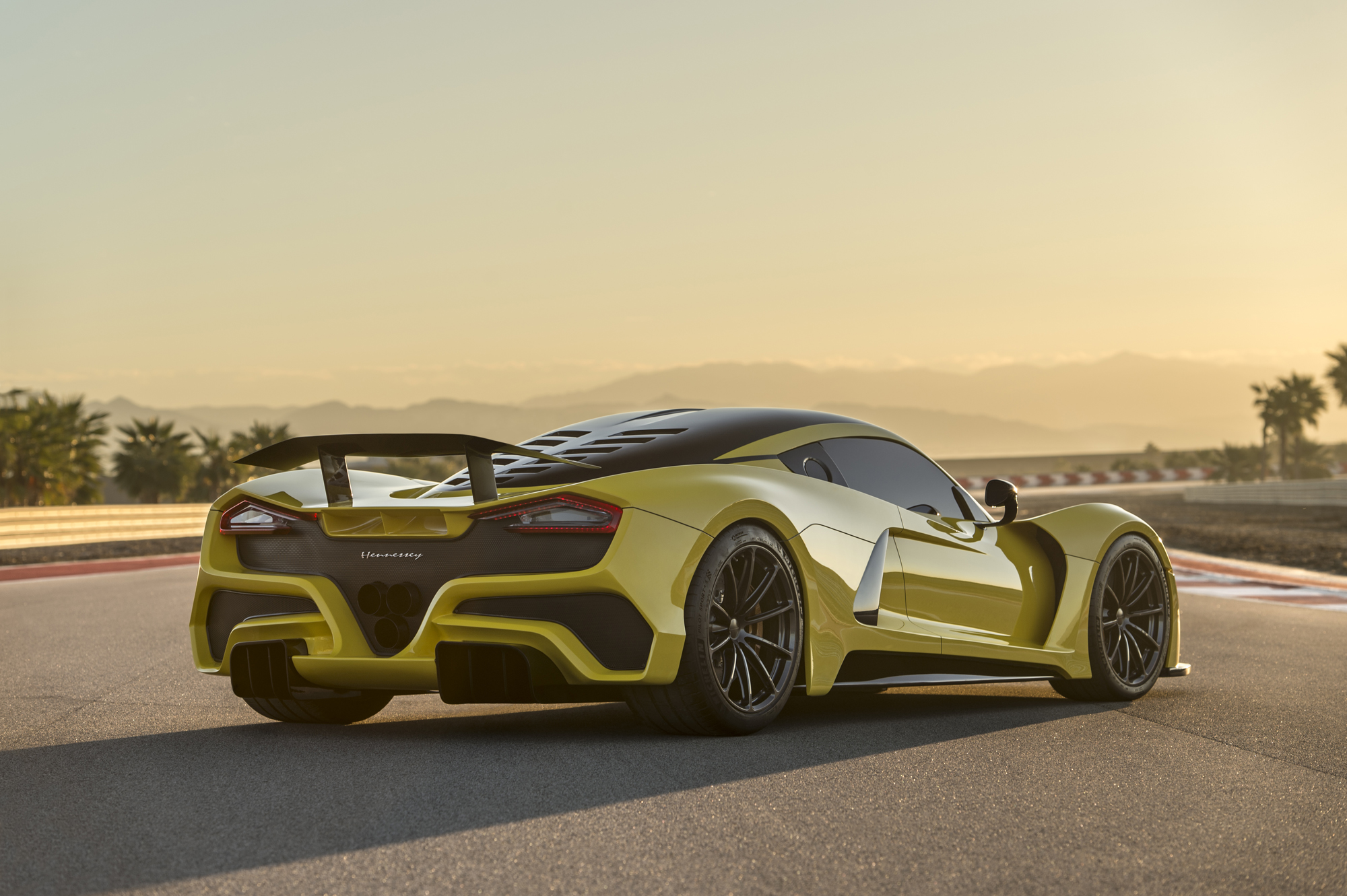  Yellow venom GT rear